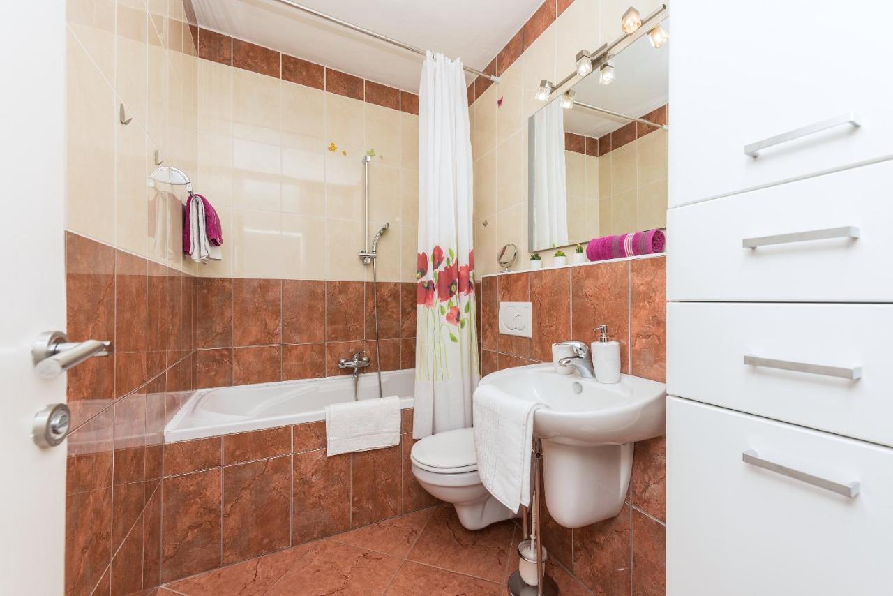Apartman Centar Glavas Makarska Esterno foto